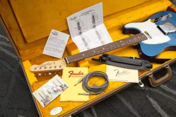 American Vintage \'64 Telecaster - Lake Placid Blue